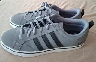 Zapatillas Adidas VS Pace Talla 46 seminuevas