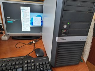 Ordenadores de sobremesa Win11 y Win10 8Gb+SSD