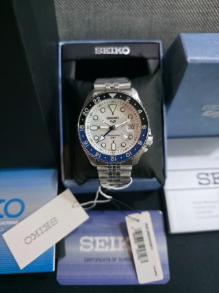Reloj Seiko Automático GMT SKX