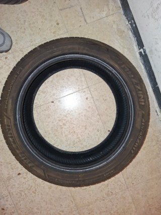 Neumáticos 215/45R17