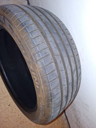 Neumáticos 215/45R17