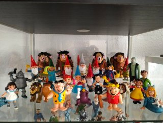 Figuras PVC Comic Spain , Schleich y Disney.