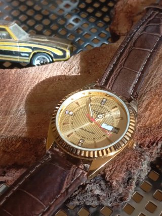 Orologio Citizen Automatico Dorato Marrone