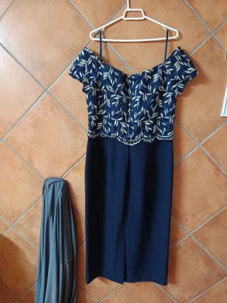 Vestido de fiesta azul y dorado