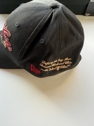 Gorra New Era x Off-White x AC Milan Negra