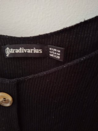 Camiseta tirantes Stradivarius negra M