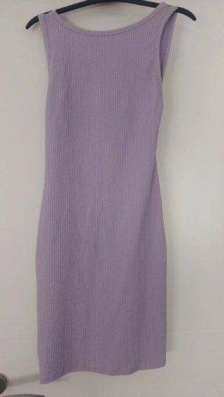 Vestido mini morado ajustado