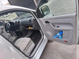 Volkswagen Caddy 2009