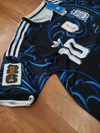 Camiseta Talla M Negra y Azul