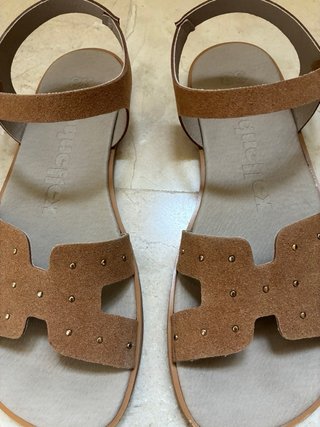 Sandalias barefoot mujer ante marrón