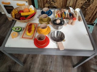 Cocinita de madera Hape con accesorios