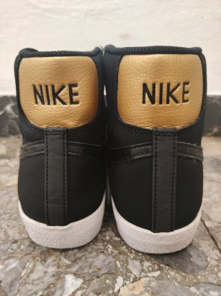 Nike Blazer Mid 77 Nero Oro DD614-001