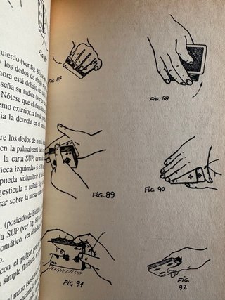 Libro de oro de la magia con naipes (una antolo...