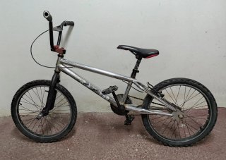 BICI BMX MONTY URBAN EN PERFECTO ESTADO Y AHORA A