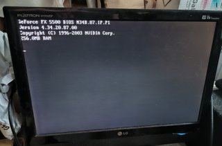 PC Retro Socket 478 Pentium 4 2.5GB RAM