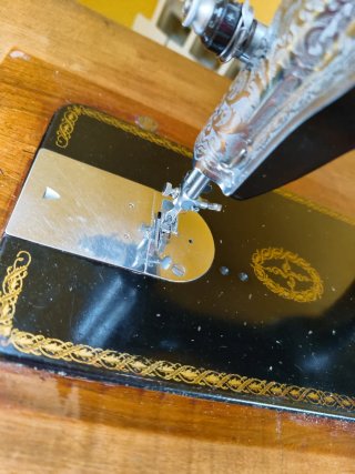 Máquina de coser Alfa antigua