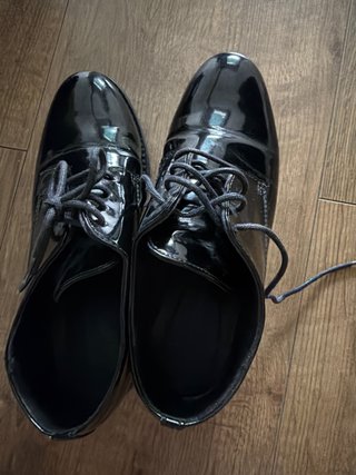 Zapatos de charol negros