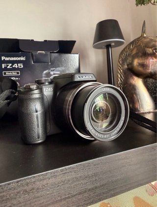 Cámara Panasonic Lumix FZ45 Negra