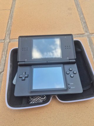 Nintendo DS Lite Negra + Accesorios