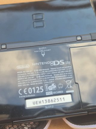 Nintendo DS Lite Negra + Accesorios
