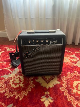 Pack Guitarra Eléctrica Fender + Amplificador