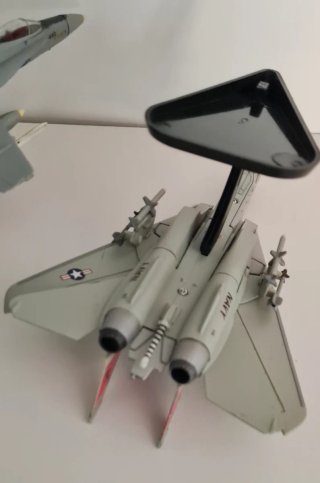 Modellini Aerei Militari F-4J e F/A-18 F 14
