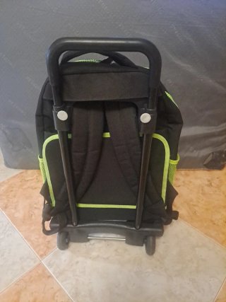 Mochila Escolar Mandalorian con Ruedas Star Wars