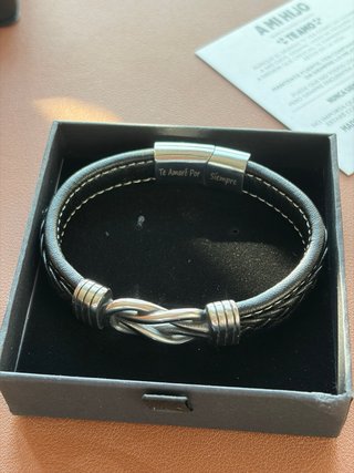Pulsera de cuero negra para hombre