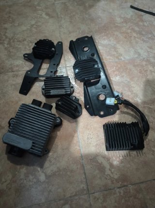 Regulador de Corriente para Moto