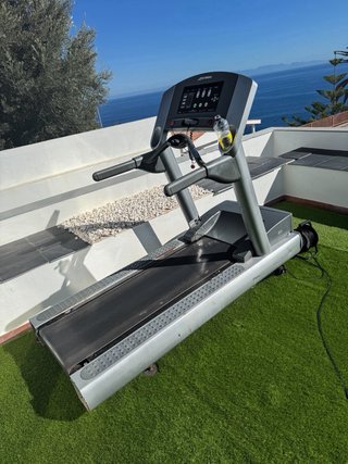 Cinta de correr Life Fitness 95T