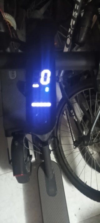 Patinete Xiaomi S1 con cargador
