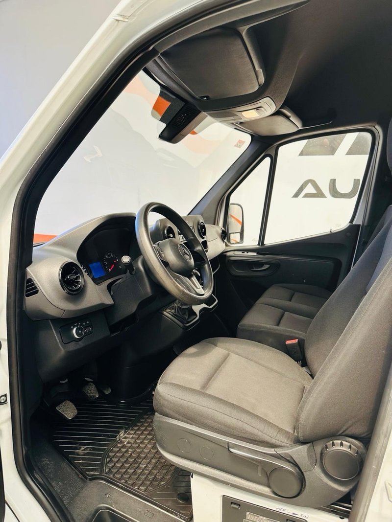 Mercedes-Benz Sprinter 2021, foto 6