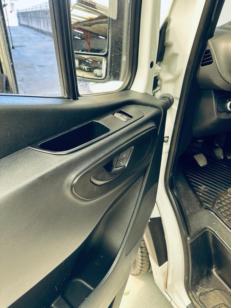 Mercedes-Benz Sprinter 2021, foto 11