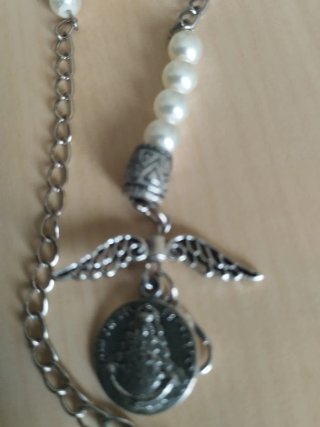 Abaniquero Virgen del Rocío Plata Perlas se ven y