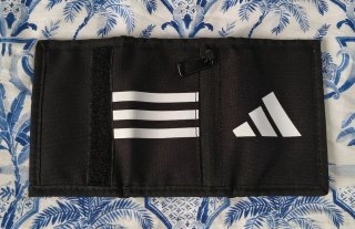 Cartera Adidas Negra con Rayas NEGOCIABLE