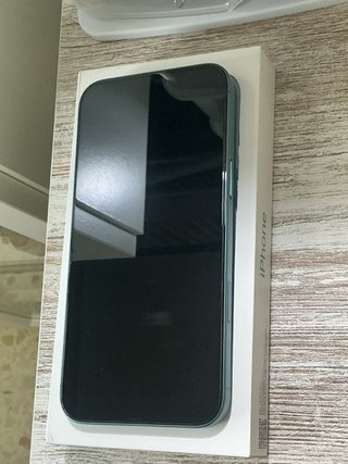 iPhone 16 Plus - 128gb más accesorios