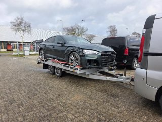 Remolque plataforma para coches