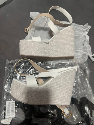 Sandalias de cuña blancas talla 39