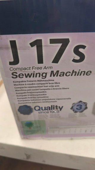 Máquina de coser Brother J17s