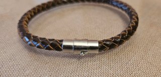 Pulsera Cuero Trenzado Cierre Plateado