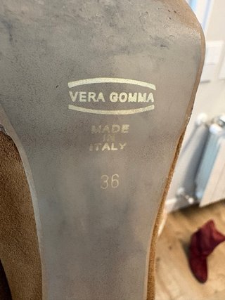Zapatos de tacón marrones para mujer