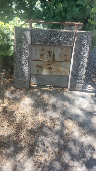 Frente de chimenea de hierro estilo Victoriano