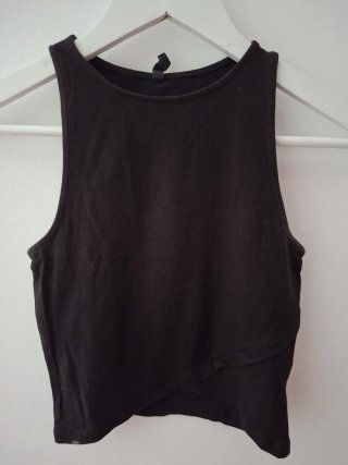 Camiseta negra tirantes