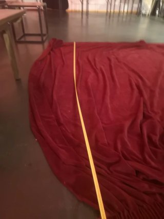Cortinas de terciopelo burdeos