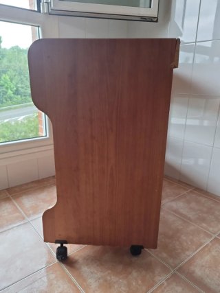 Mesa escritorio ordenador con ruedas