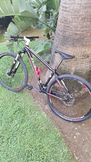 Trek x-caliber 8 De 29 Gary Fisher de segunda mano por 695 EUR en