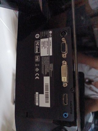 Pantalla LG 30x51 cm