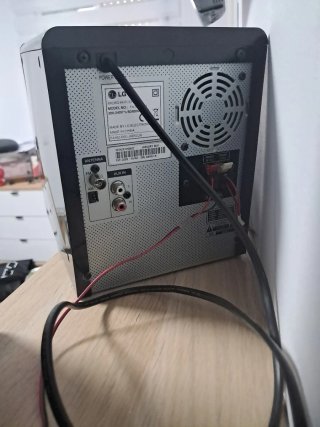 Equipo de Sonido LG Negro