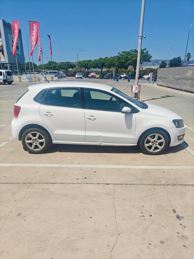 Volkswagen Polo 2012 - foto 1