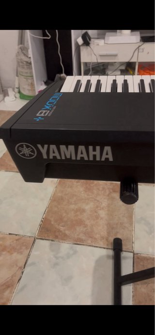 Piano Yamaha MODX8+ Sintetizador esta nuevo